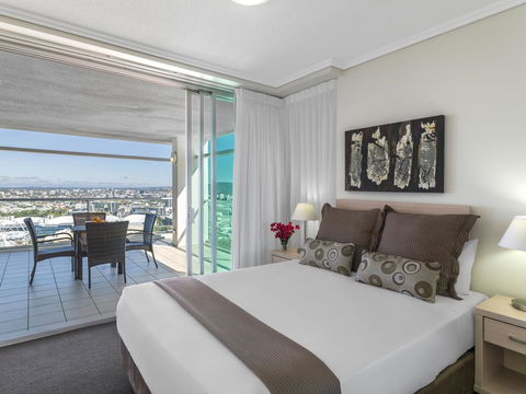 Oaks Brisbane Casino Tower Suites - Accommodation Fremantle 9