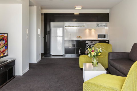 Code Apartments - Accommodation Fremantle 36