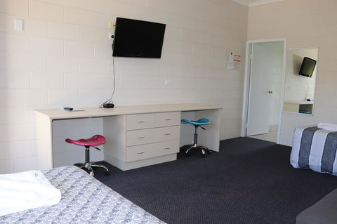 YAL Cairns - A Motel That Makes A Difference - Accommodation Fremantle 21