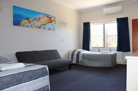 YAL Cairns - A Motel That Makes A Difference - Accommodation Fremantle 13