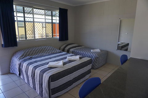YAL Cairns - A Motel That Makes A Difference - Accommodation Fremantle 30