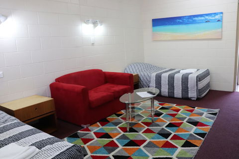 YAL Cairns - A Motel That Makes A Difference - Accommodation Fremantle 18