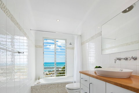 Nautilus On The Hill - Airlie Beach - Accommodation Fremantle 34