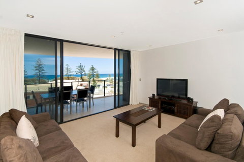 Ambience On Burleigh Beach - Accommodation Fremantle 28