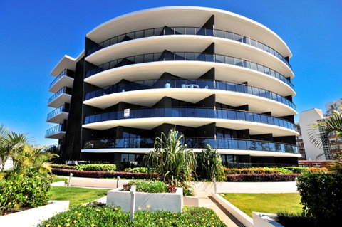 Ambience On Burleigh Beach - Accommodation Fremantle 32