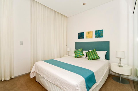Ambience On Burleigh Beach - Accommodation Fremantle 21