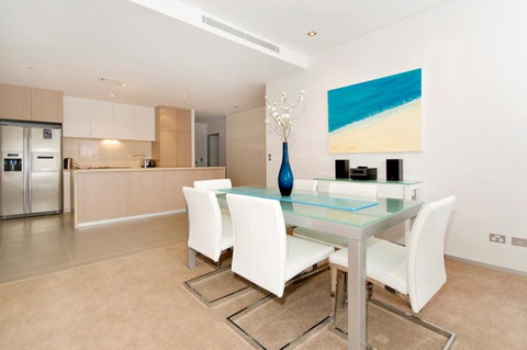 Ambience On Burleigh Beach - Accommodation Fremantle 23