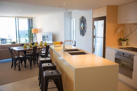 Ambience On Burleigh Beach - Accommodation Fremantle 2