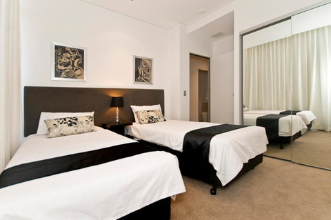 Ambience On Burleigh Beach - Accommodation Fremantle 27
