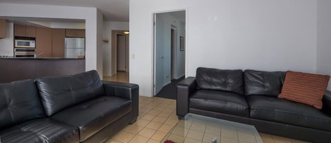 Broadbeach Savannah Resort - Accommodation Fremantle 17