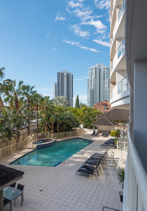 Broadbeach Savannah Resort - Accommodation Fremantle 3