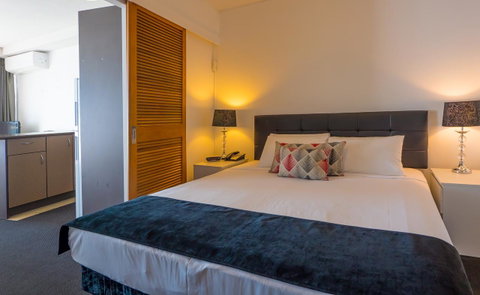 Broadbeach Savannah Resort - Accommodation Fremantle 24