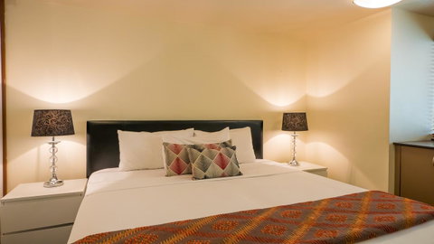 Broadbeach Savannah Resort - Accommodation Fremantle 5