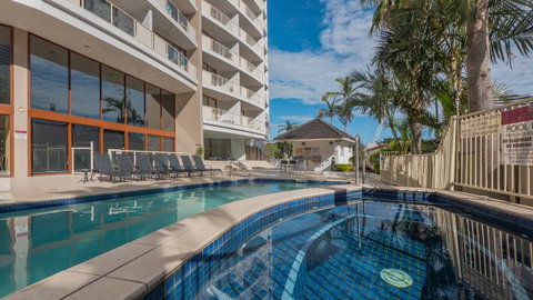 Broadbeach Savannah Resort - Accommodation Fremantle 2