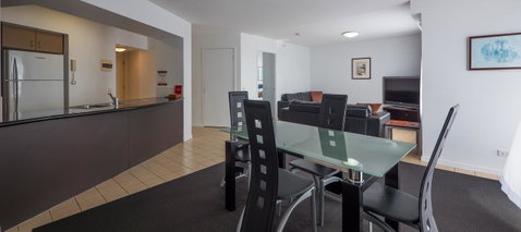 Broadbeach Savannah Resort - Accommodation Fremantle 12
