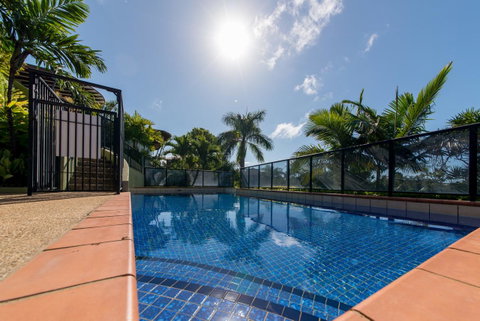 Paradise Penthouse At Waves - Airlie Beach - Accommodation Fremantle 2