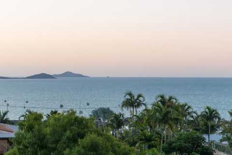 Paradise Penthouse At Waves - Airlie Beach - Accommodation Fremantle 30