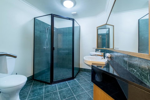 Paradise Penthouse At Waves - Airlie Beach - Accommodation Fremantle 20