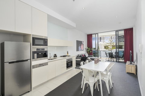Oracle, 2 & 3 Bedroom Apartments - We Accommodate - Accommodation Fremantle 2