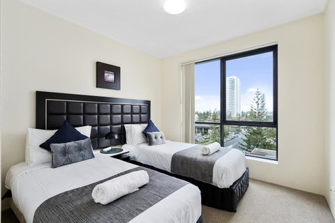 Broadbeach On The Park, 3 Bed Ocean - We Accommodate - Accommodation Fremantle 7