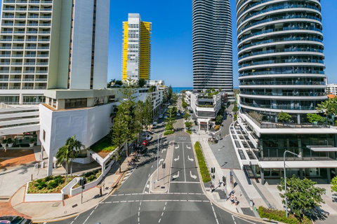 Broadbeach On The Park, 3 Bed Ocean - We Accommodate - Accommodation Fremantle 11
