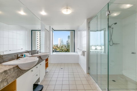 Broadbeach On The Park, 3 Bed Ocean - We Accommodate - Accommodation Fremantle 15
