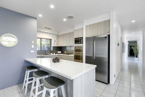 Havana Blue - Large 4 Bedroom Family Home - Accommodation Fremantle 11