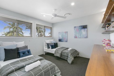 Havana Blue - Large 4 Bedroom Family Home - Accommodation Fremantle 17