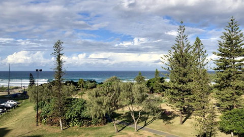 Hi Ho Beach Apartments On Broadbeach - Accommodation Fremantle 32