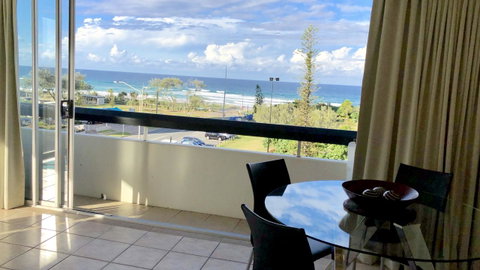 Hi Ho Beach Apartments On Broadbeach - Accommodation Fremantle 26