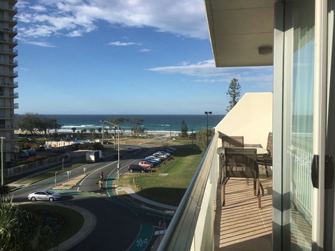 Hi Ho Beach Apartments On Broadbeach - Accommodation Fremantle 40