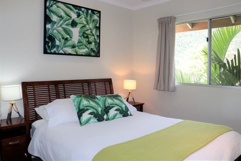 Watersons At Airlie Central Apartments - Accommodation Fremantle 2