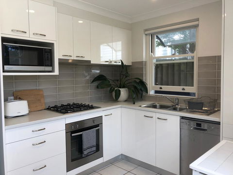 Waterview Cottage - Accommodation Fremantle 0