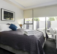 Well-Appointed 3 Bedroom 2 Bath Parking  Pool - Accommodation Fremantle