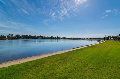 West Lakes Townhouse - Accommodation Fremantle 3