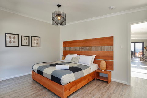 Whale Watcher 2 - Accommodation Fremantle 3