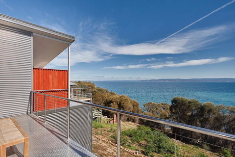 Whale Watcher 2 - Accommodation Fremantle 2