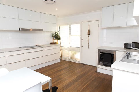 White Beach Cottage - Accommodation Fremantle 1