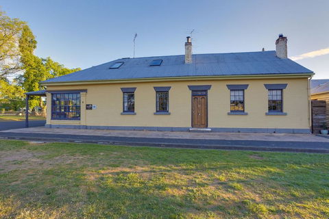 Whites Corner - Accommodation Fremantle 0