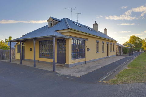 Whites Corner - Accommodation Fremantle 3