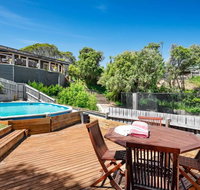 Willowdene with pool spa tennis court and fireplace - Accommodation Fremantle