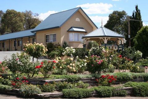 Willows Motel - Accommodation Fremantle 0