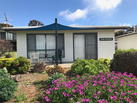 Wintersun Holiday Cottages - Accommodation Fremantle 1