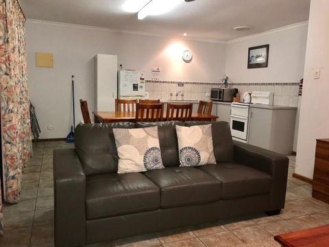 Wintersun Holiday Cottages - Accommodation Fremantle 0