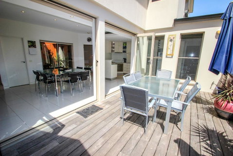 Wood Peak - Accommodation Fremantle 2