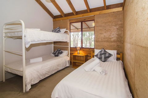 Woodstone Grass Tree Cottage - Accommodation Fremantle 3
