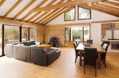 Woodstone Possum Cottage - Accommodation Fremantle 3