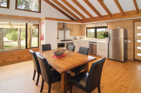 Woodstone Possum Cottage - Accommodation Fremantle 2