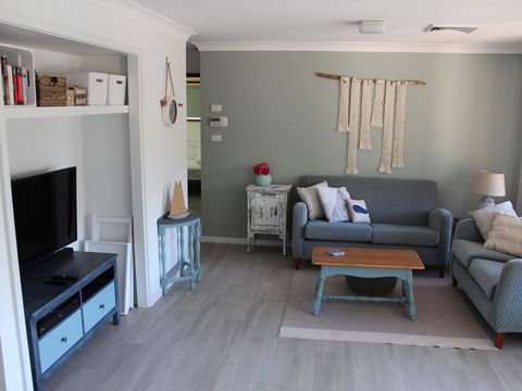 Wreck Beach Cottage @ Shoal Bay - Accommodation Fremantle 0