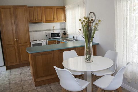 Wypinga B&B - Pet Friendly - Accommodation Fremantle 2